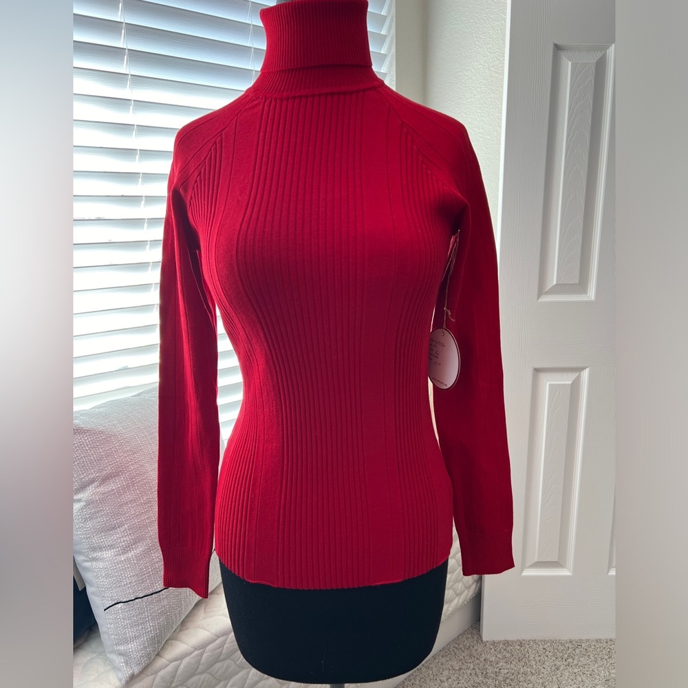 VERMANI NWT WOMEN’S PULLOVER DESIGNER RIBBED TURTLENECK IN RUBY RED SZ MEDIUM